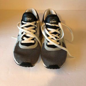 Nike Air Max Zero Esential 881224 size 7